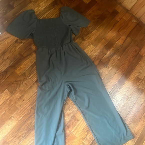 SHEIN Curve Jumpsuit - Picture 1 of 3